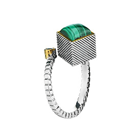 Кольцо из серебра с малахитом