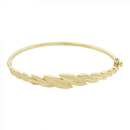 Жесткий браслет из золота