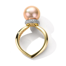 Кольцо из желтого золота с жемчугом