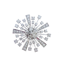 Брошь из белого золота с бриллиантами