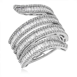 Кольцо из золота с бриллиантами